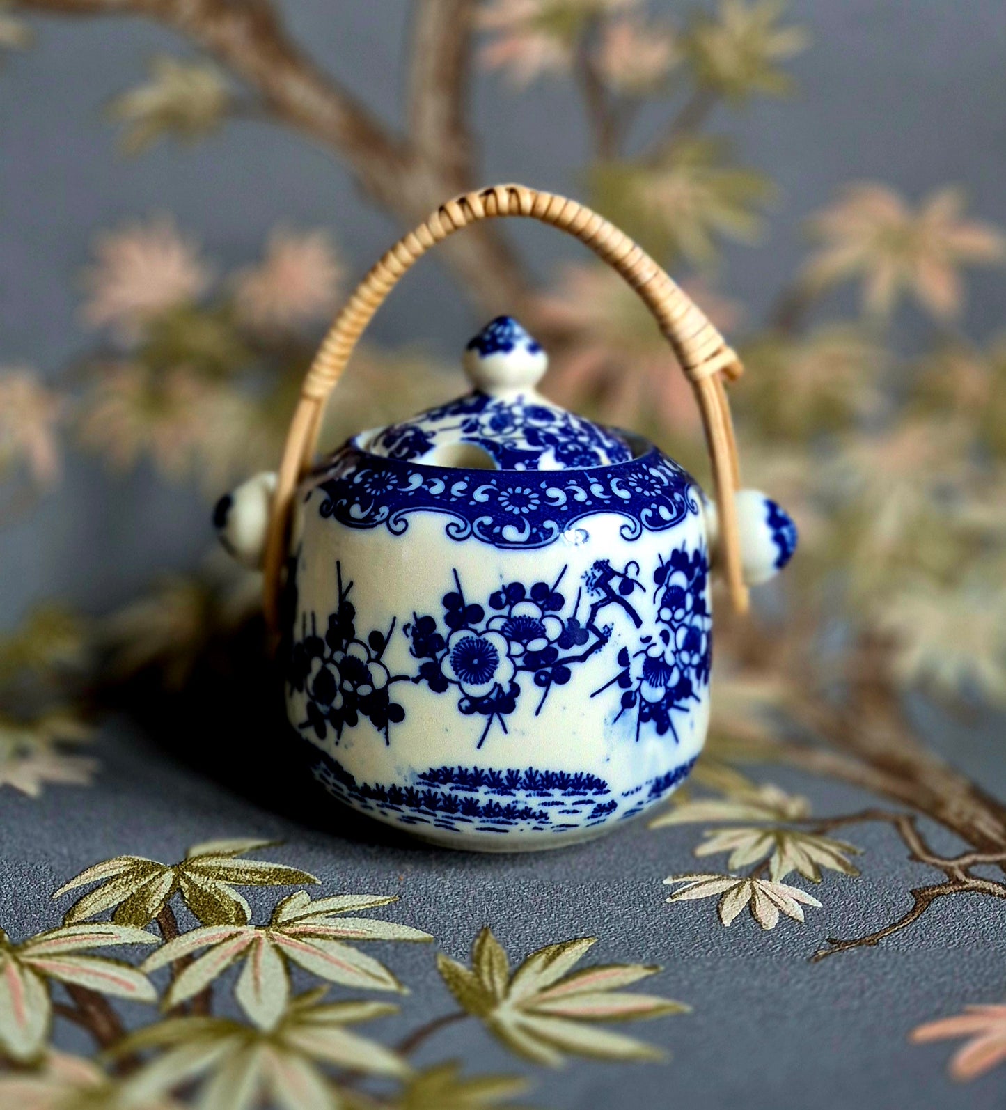 Antique Chinese Condiment Pot – 19th Century