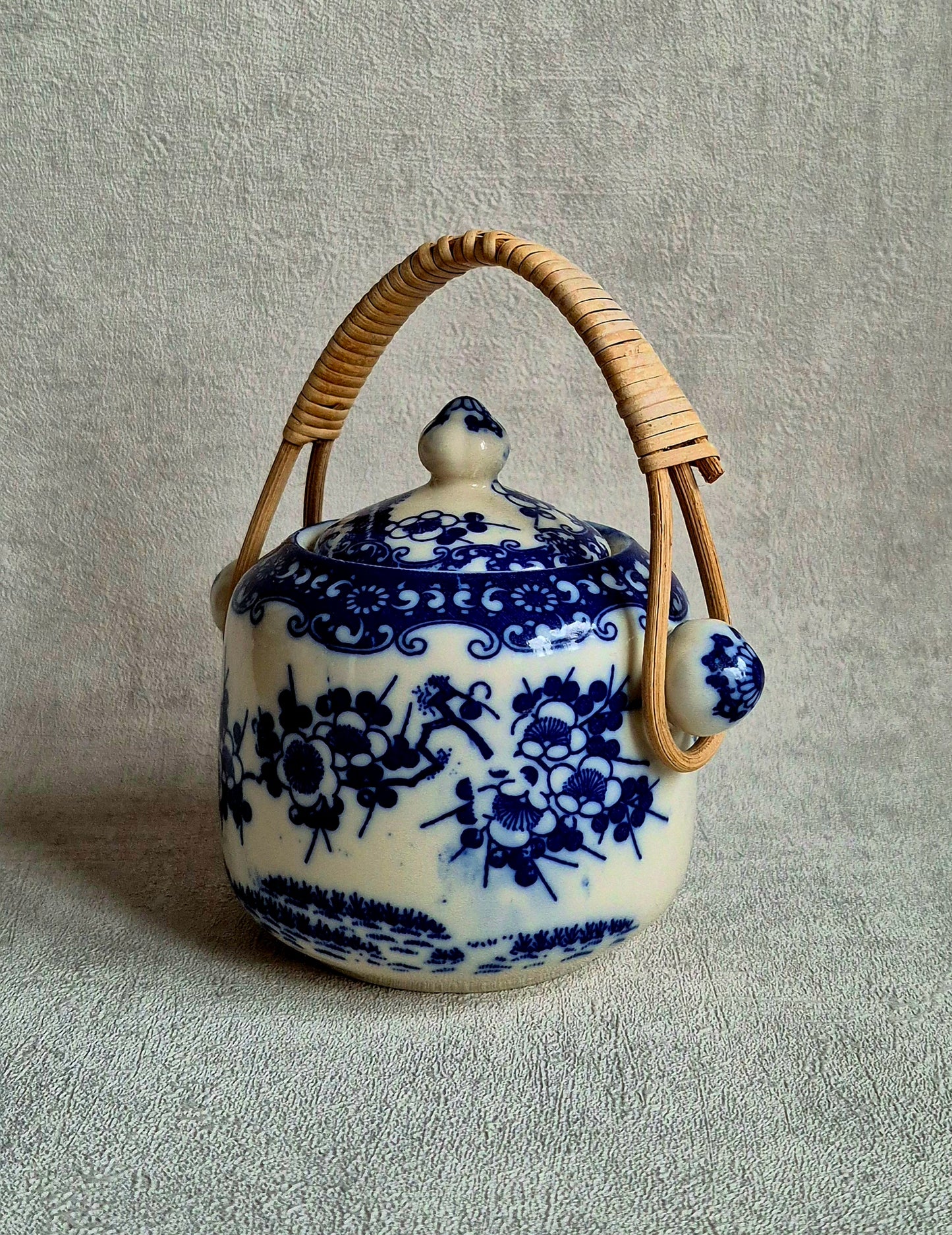 Antique Chinese Condiment Pot – 19th Century