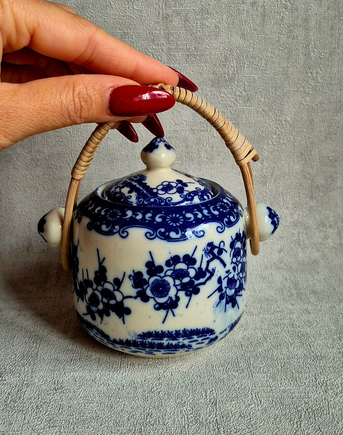 Antique Chinese Condiment Pot – 19th Century