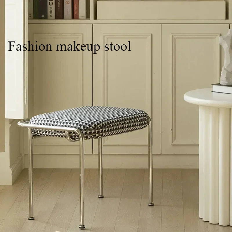 Houndstooth Makeup Stool – Modern, Ergonomic, and Stylish